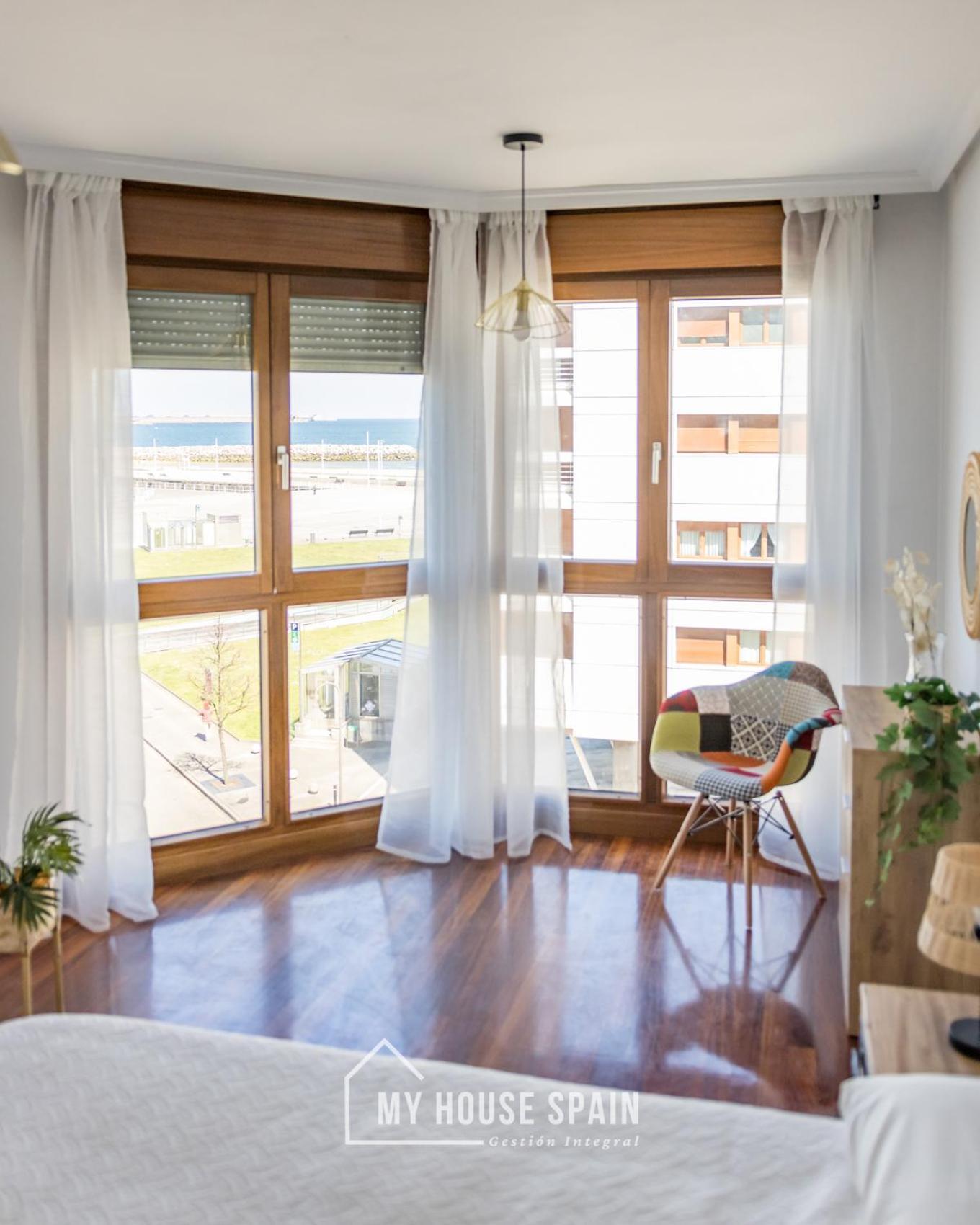 Myhousespain - Playa De Poniente, Con Vistas Al Mar Y Parking Gratuito Gijon Exterior photo