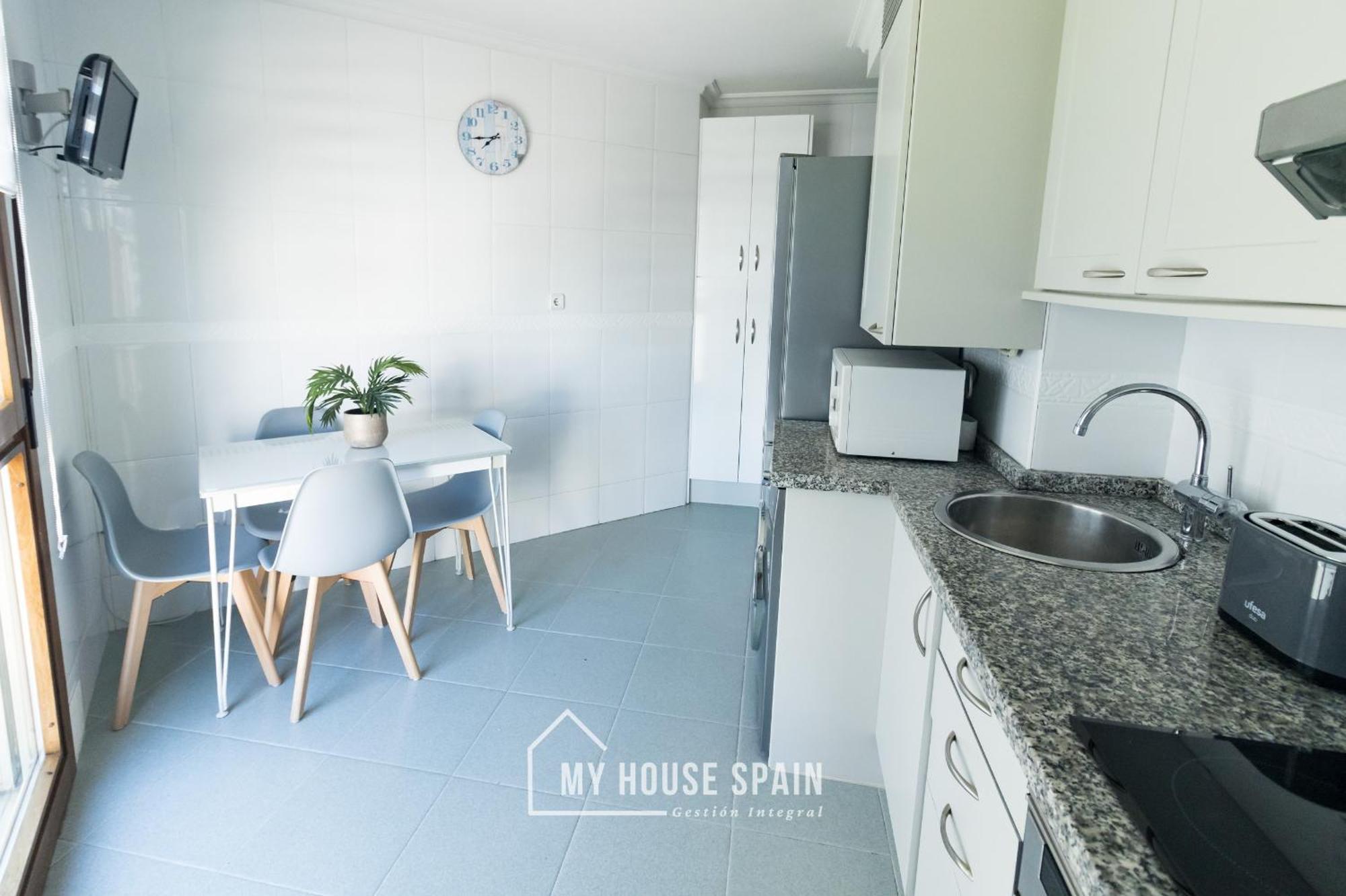 Myhousespain - Playa De Poniente, Con Vistas Al Mar Y Parking Gratuito Gijon Exterior photo