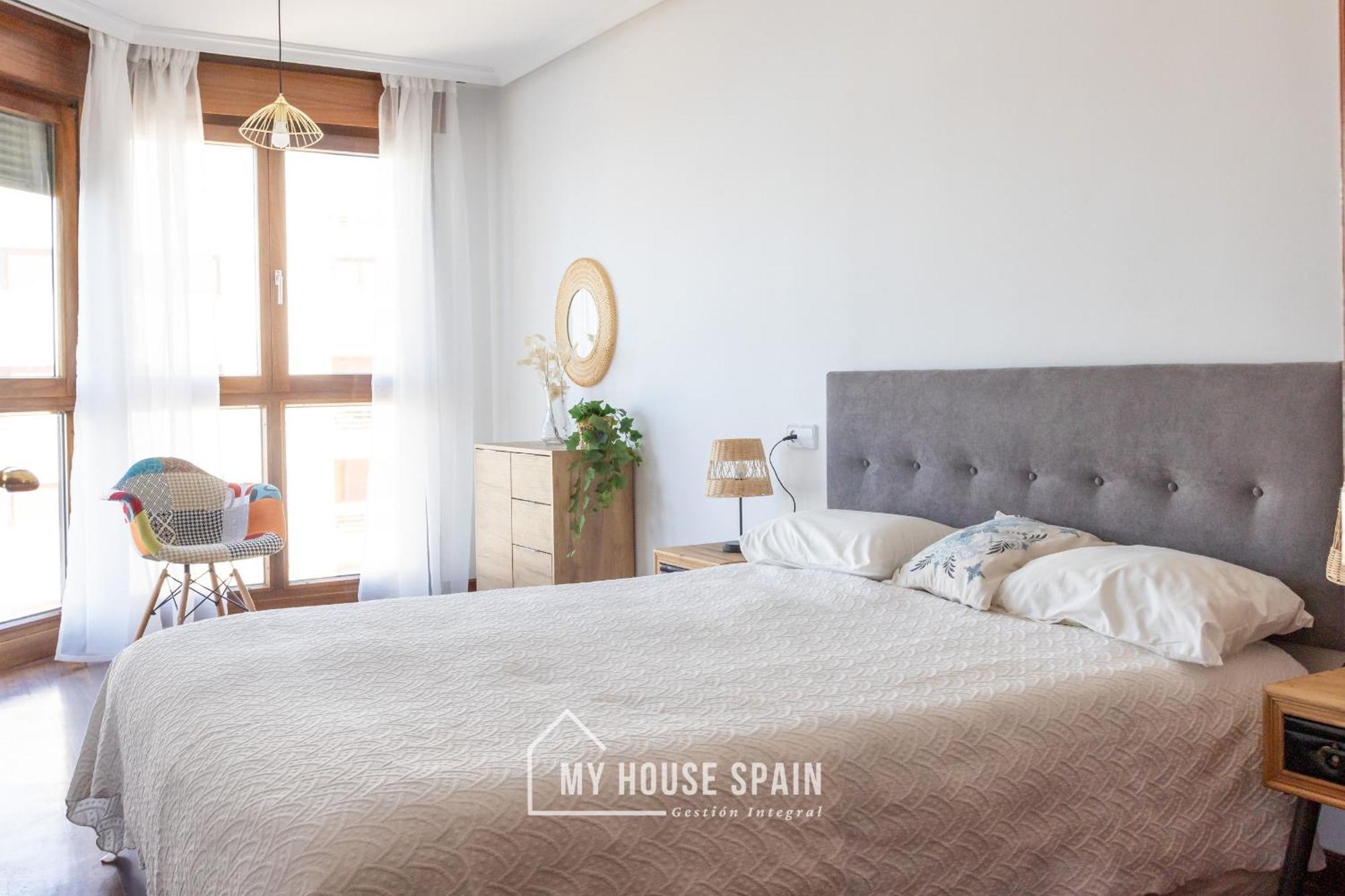 Myhousespain - Playa De Poniente, Con Vistas Al Mar Y Parking Gratuito Gijon Exterior photo