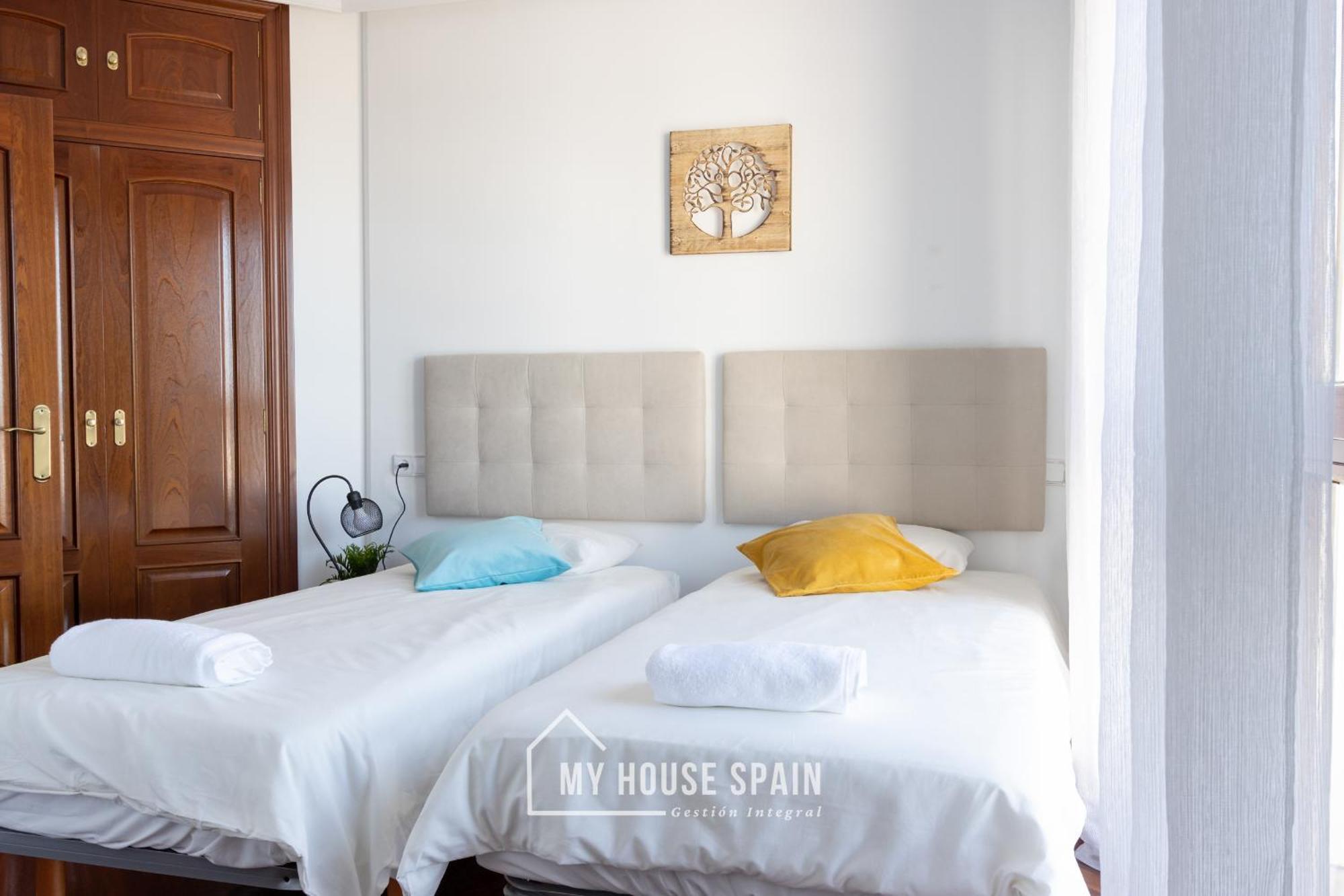Myhousespain - Playa De Poniente, Con Vistas Al Mar Y Parking Gratuito Gijon Exterior photo